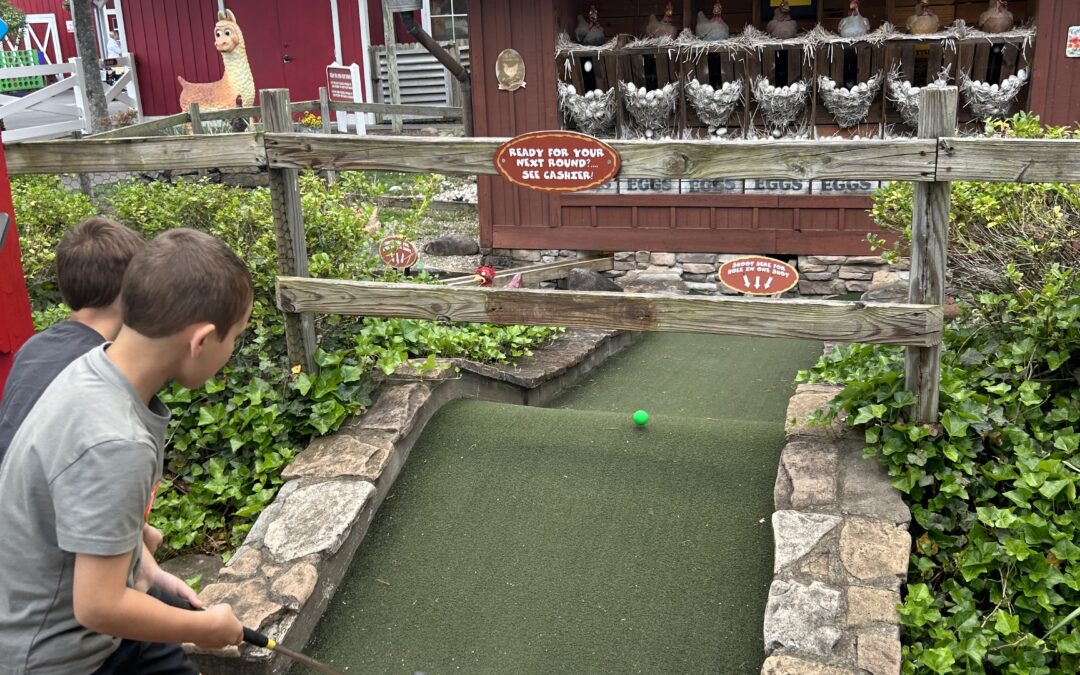 An Evening at Ripley’s Old MacDonald’s Farm Mini Golf